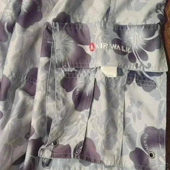 Men's Airwalk blue Hawaiian print swim trunks size large (34) - Picture 2 of 7